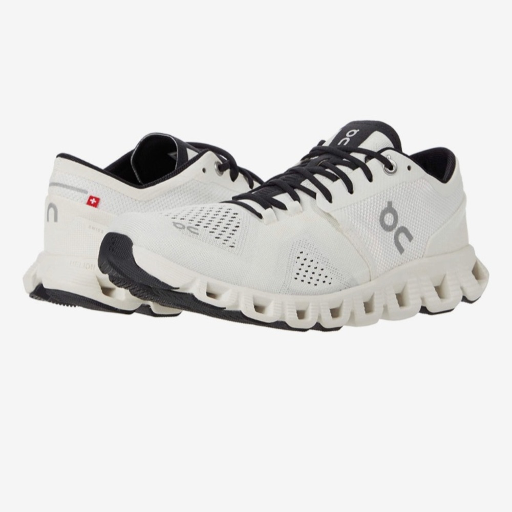 On Cloud X Running Shoes